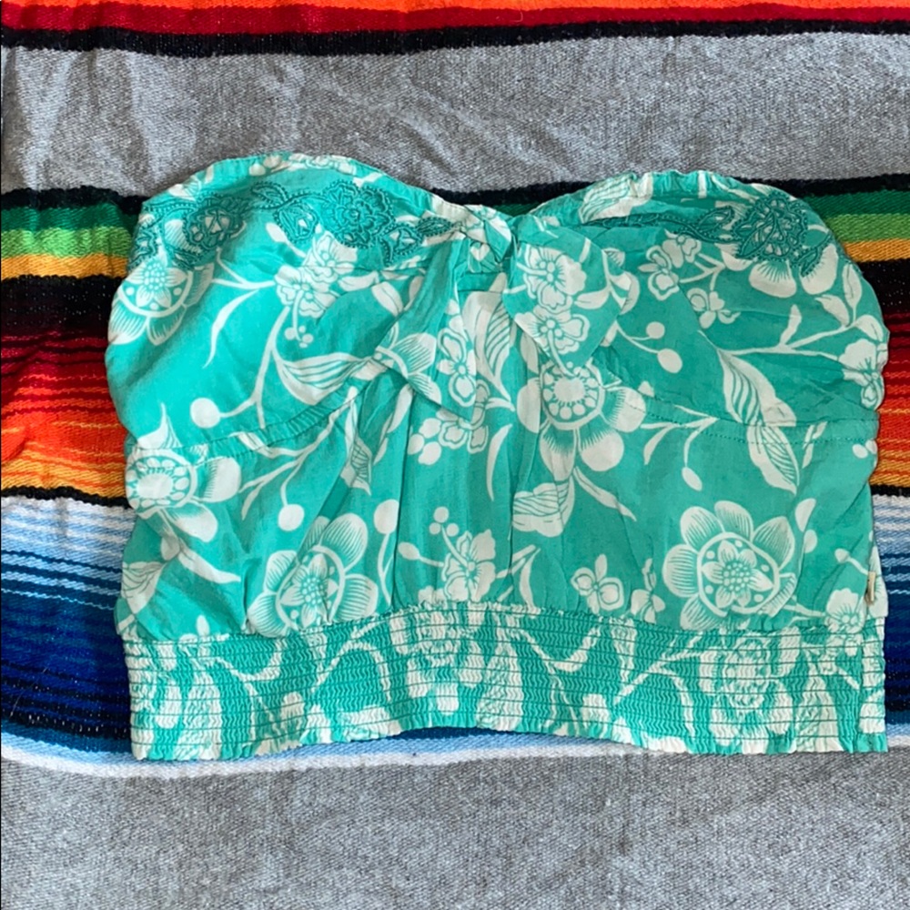 Hollister crop top